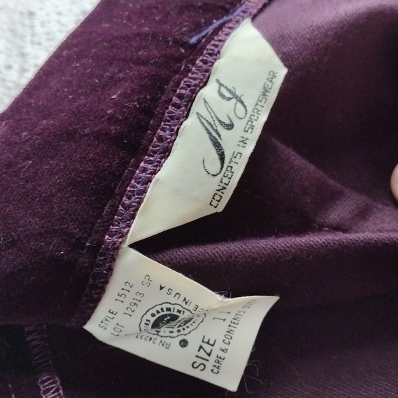 MJ Concepts In Sportswear Vintage Burgundy Velvet Zip Back Straight Midi Skirt - Picture 8 of 13